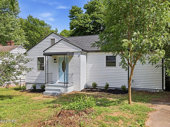 4th image of 2548 Larkwood Ln
