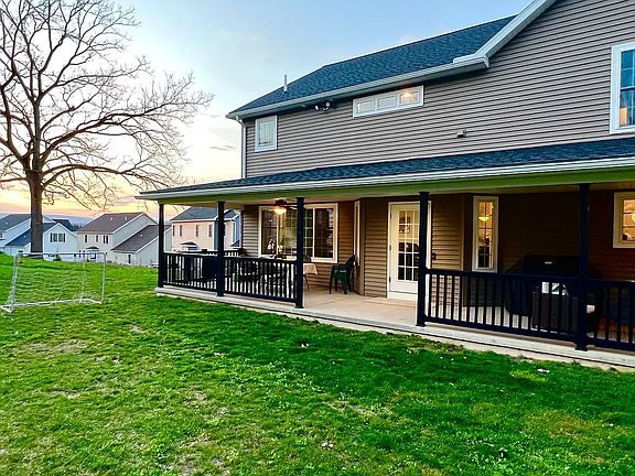 4th image of 135 Sunnyside Dr