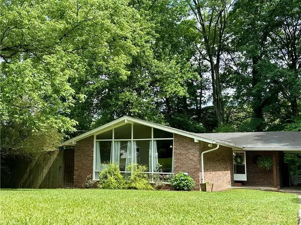 115 Don Rich Dr, Carrollton, GA 30117
