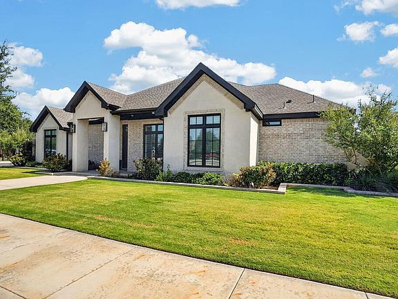 2nd image of 2501 Colonial Oaks Ct