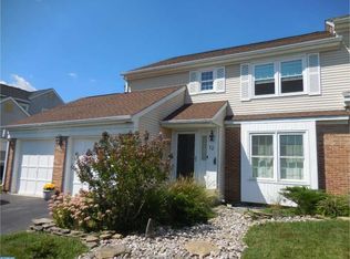 12 Green Meadow Ct, Newark, DE 19711