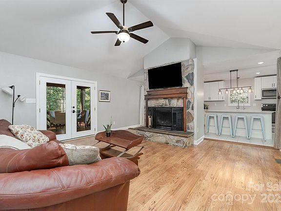 4th image of 12114 Rock Canyon Dr