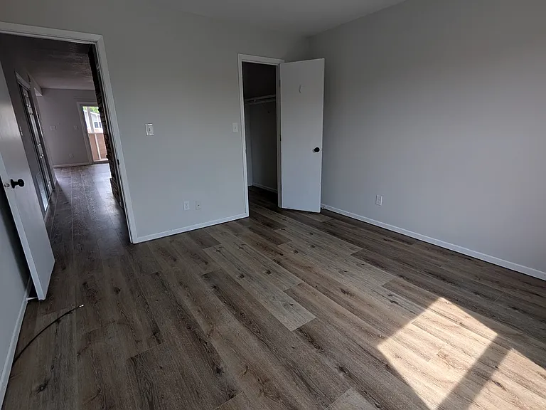 3400 SW Burnett Rd #C — Photo 8