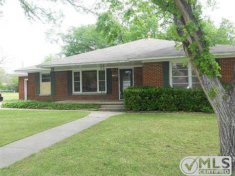 1st image of 1206 Hillcrest Blvd