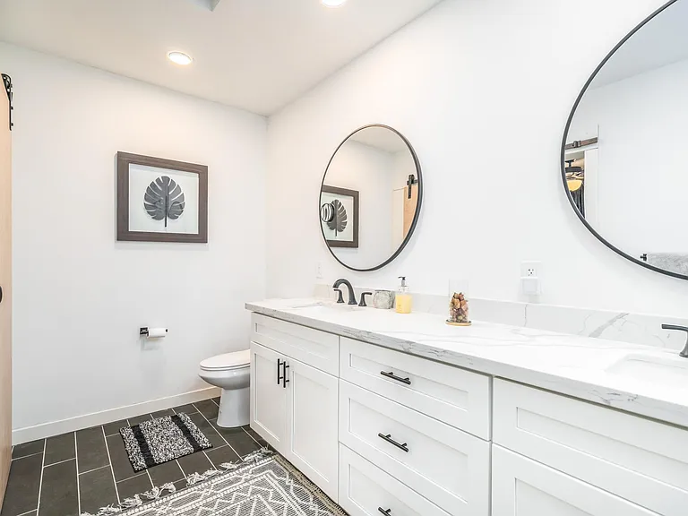 4344 E Clarendon Ave — Photo 16