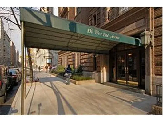 Sold by Douglas Elliman | media 14