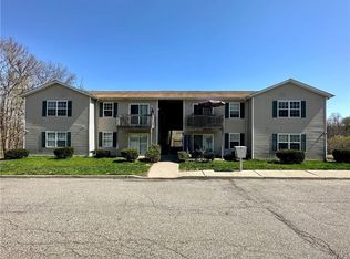 82 High St APT 2, Chester, NY 10918