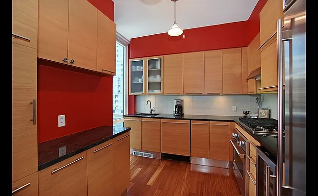 Sold by Douglas Elliman | media 18