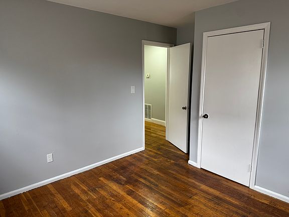 2nd image of 17 Evelyn Ct Floor 2