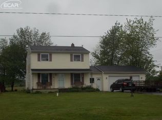 6146 Sharp Rd, Swartz Creek, MI 48473