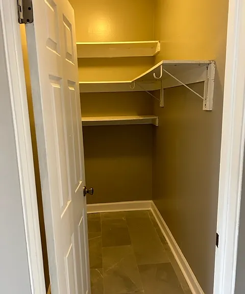 2037 N Kildare Ave #2-2W — Photo 7