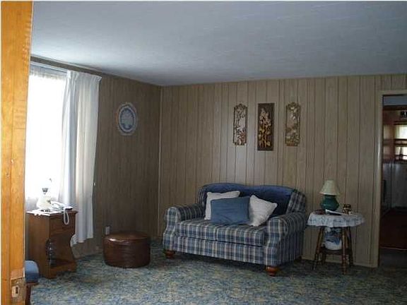 2nd image of 314 W 1st St
