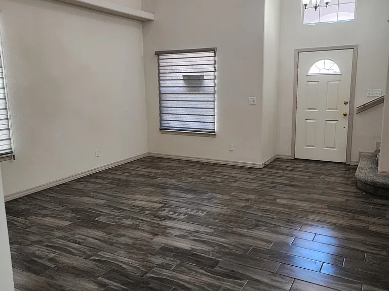 1517 Alovera Ln — Photo 12
