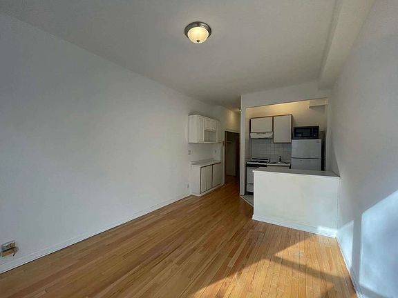 2nd image of 317 W 22nd St APT 2A