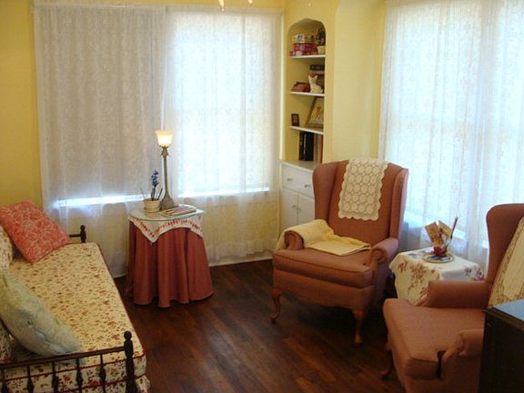 3rd image of 505 N Llano St