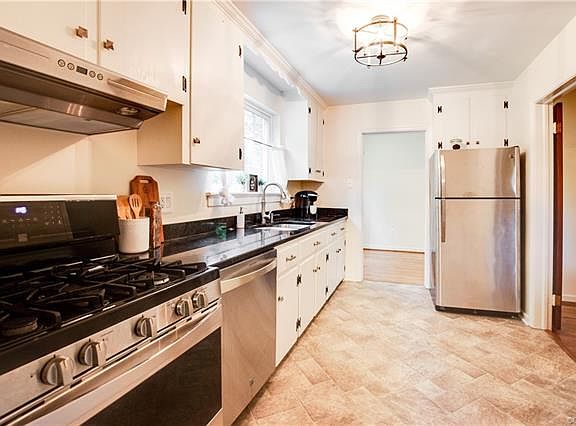 5th image of 7109 W Grace St