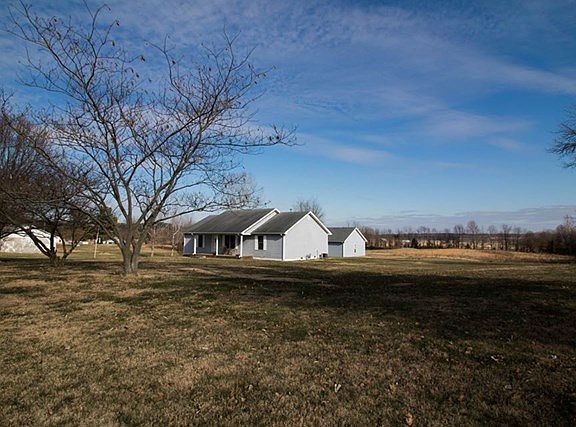 4th image of 10867 Highway 81