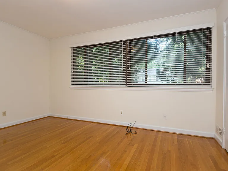 3628 Jenifer St NW — Photo 14