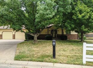 2704 Goldenrod Rd, North Newton, KS 67117