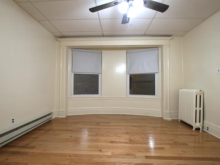 2011 Chestnut St #11A — Photo 2