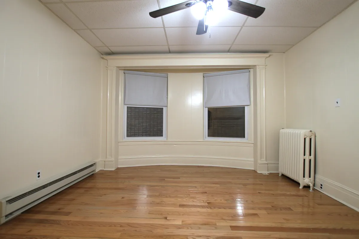 Building Photo - 2011 Chestnut St #11A