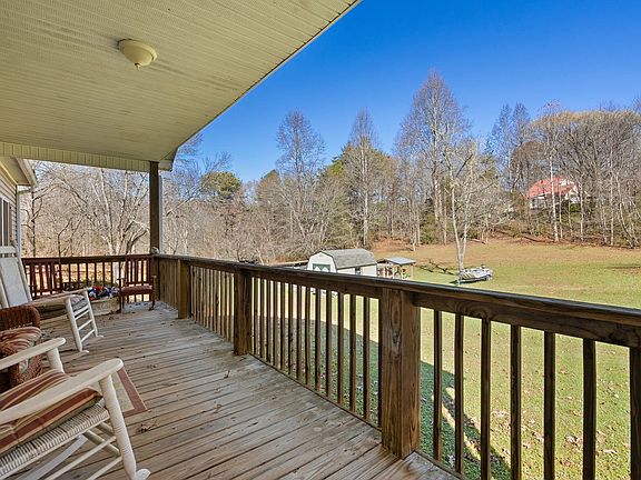 3rd image of 70 Pierce Elders Rd