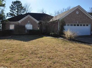 121 Miramar Dr, Maumelle, AR 72113