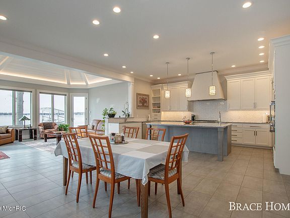 5th image of 9220 E Shore Dr