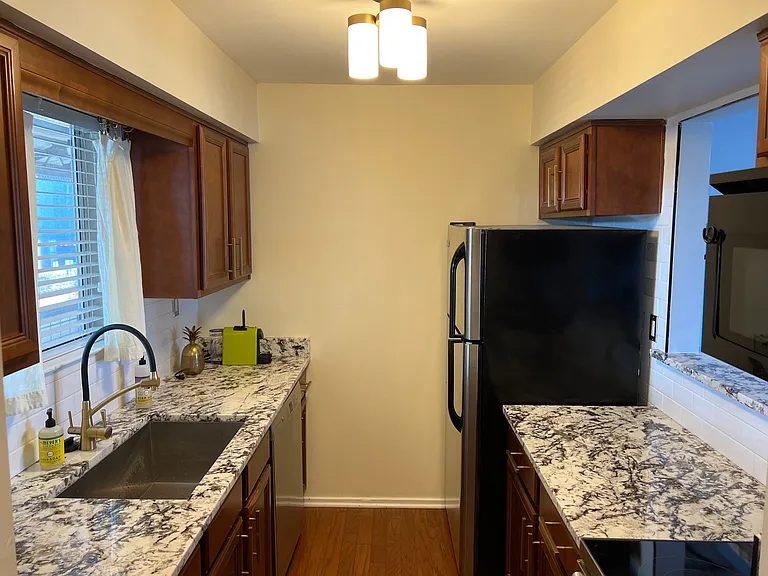 784 1st Ave N #784 — Photo 5
