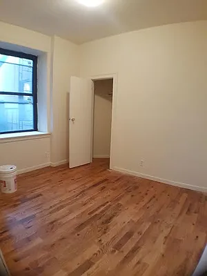 Rented by Lang Realty LLC | media 11