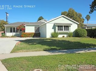 16751 Kinzie St, North Hills, CA 91343
