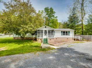 110 Forest Hill Dr, Johnson City, TN 37604