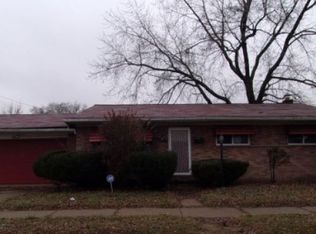 12071 Moenart St, Hamtramck, MI 48212