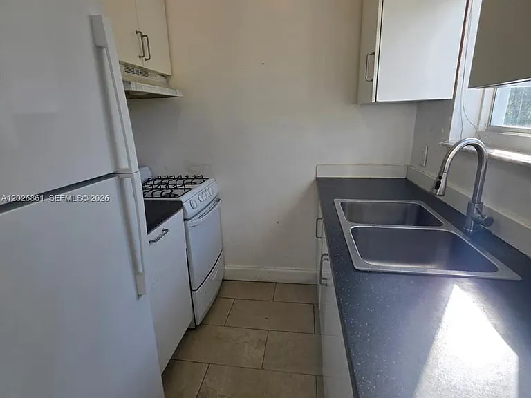 7155 Rue Notre Dame #6 — Photo 5