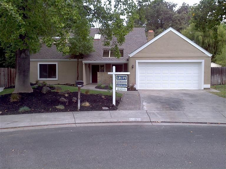 1st image of 2835 Crittendon Ct