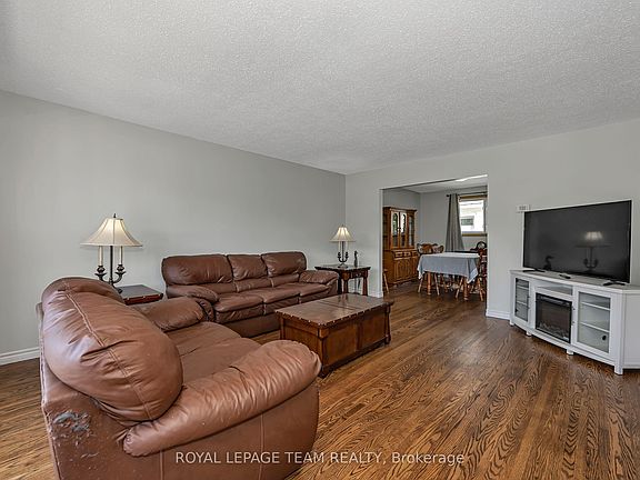 4th image of 73 Southpark Dr