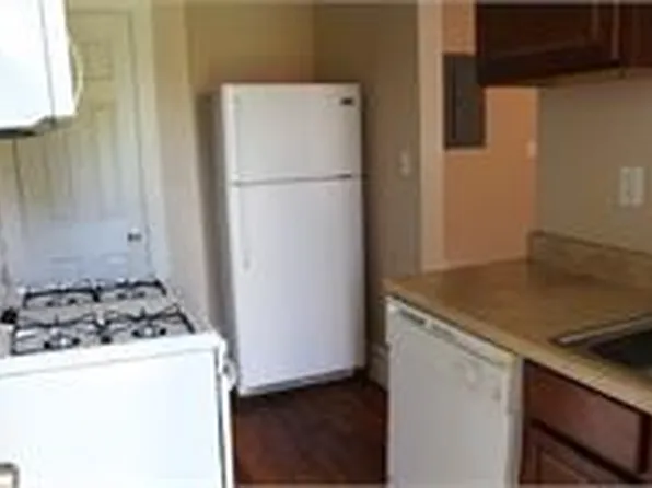 4910 W Florissant Ave APT B, Saint Louis, MO 63115