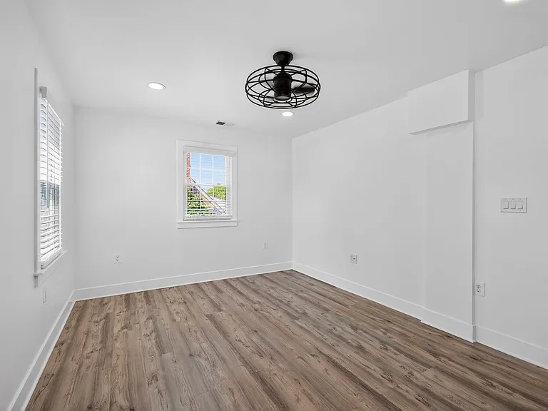 2112 34th St SE — Photo 18