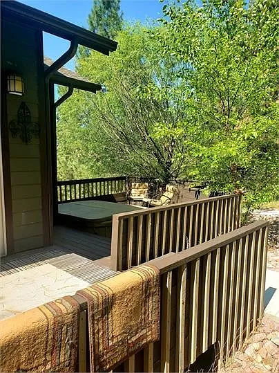 15284 Savik Ln — Photo 37