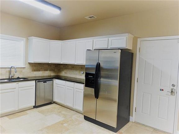 5th image of 18900 Venture Dr