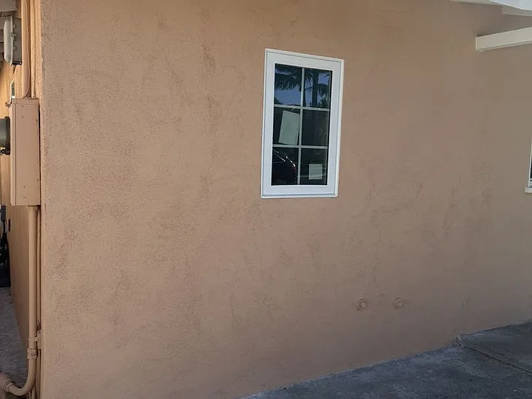 814 E Erna Ave — Photo 2