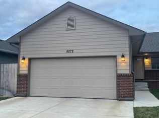 5270 N Cypress Cir, Bel Aire, KS 67226