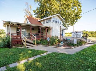 661 24500th Rd, Dennis, KS 67341