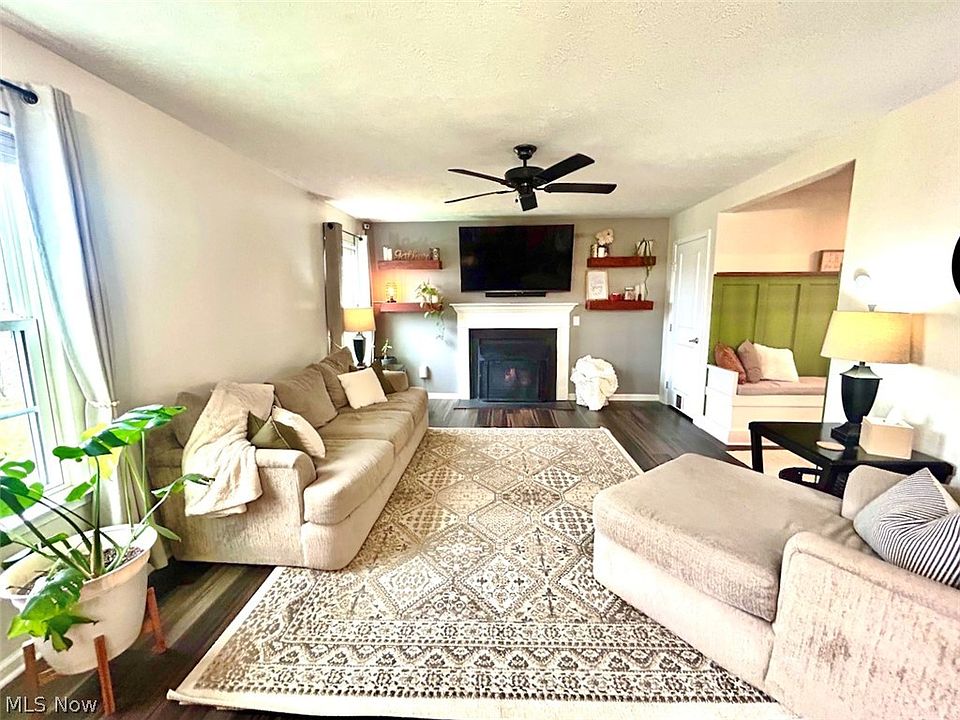 1623 Crescent Dr, Streetsboro, OH 44241 Zillow
