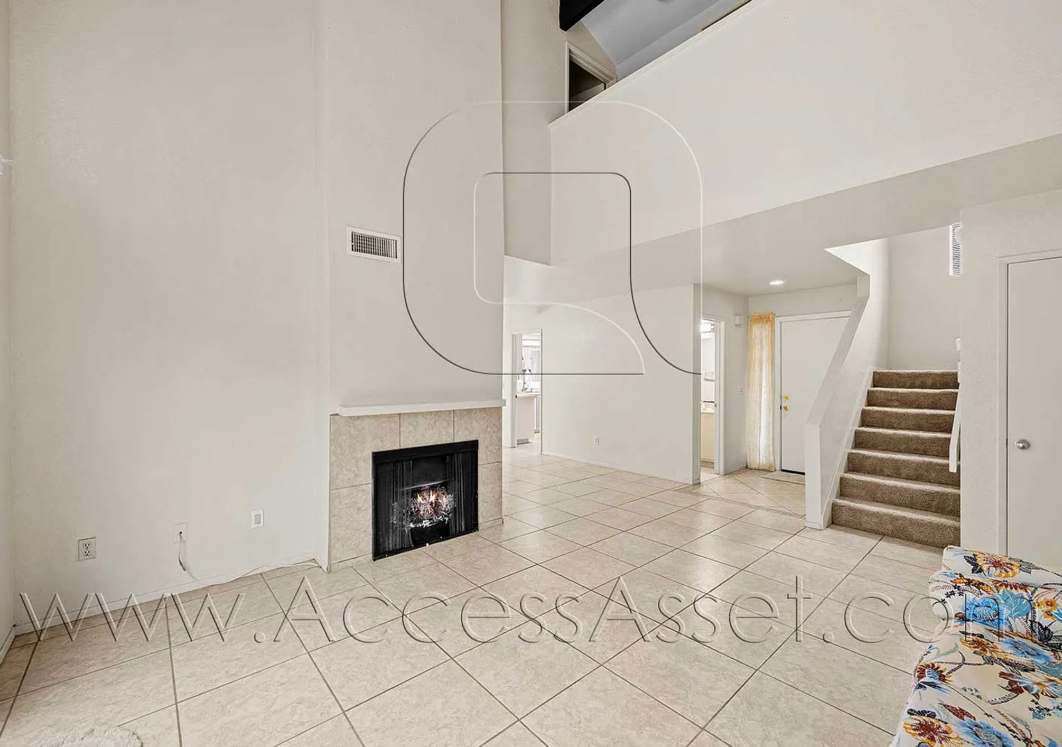 Delightful 2 Bed/1.5 Bath Townhouse In The Tranquil Parkview Villas Community! — Photo 3