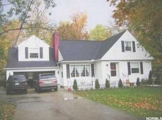 6771 Seneca Rd, Mayfield Village, OH 44143