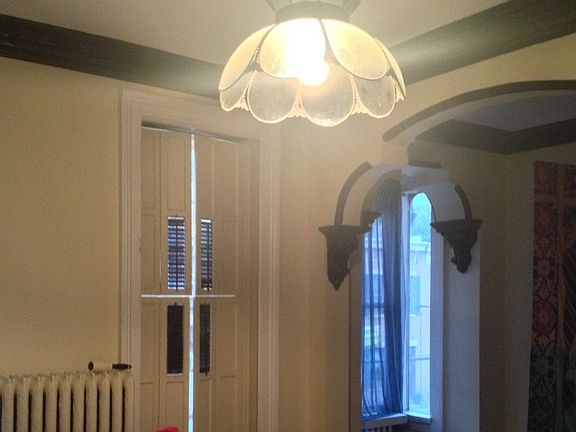 4th image of 300 Lark St #1