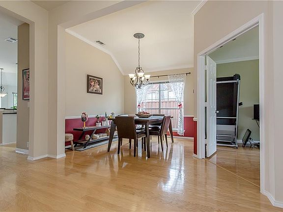 4th image of 3317 Heatherbrook Dr