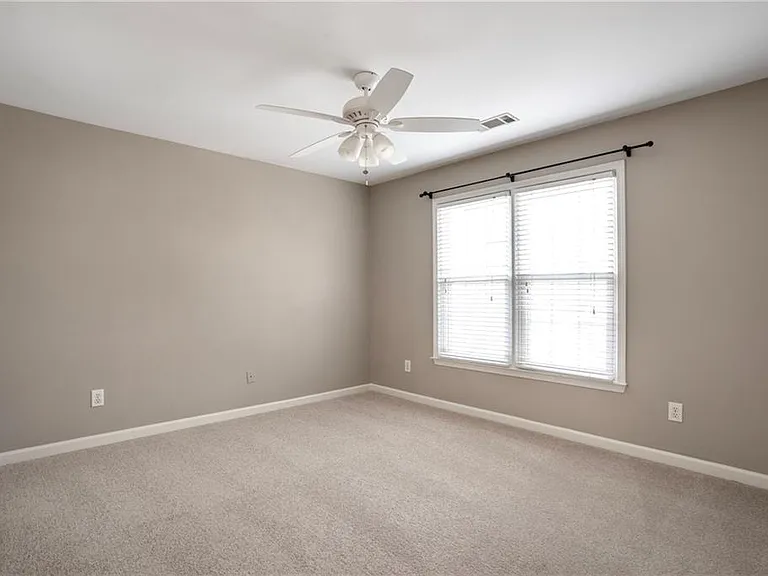 1200 Whitehawk Trl — Photo 33