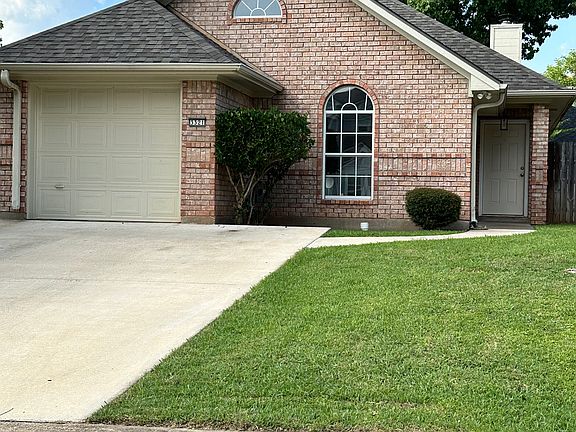 2nd image of 3321 Raleigh Pl